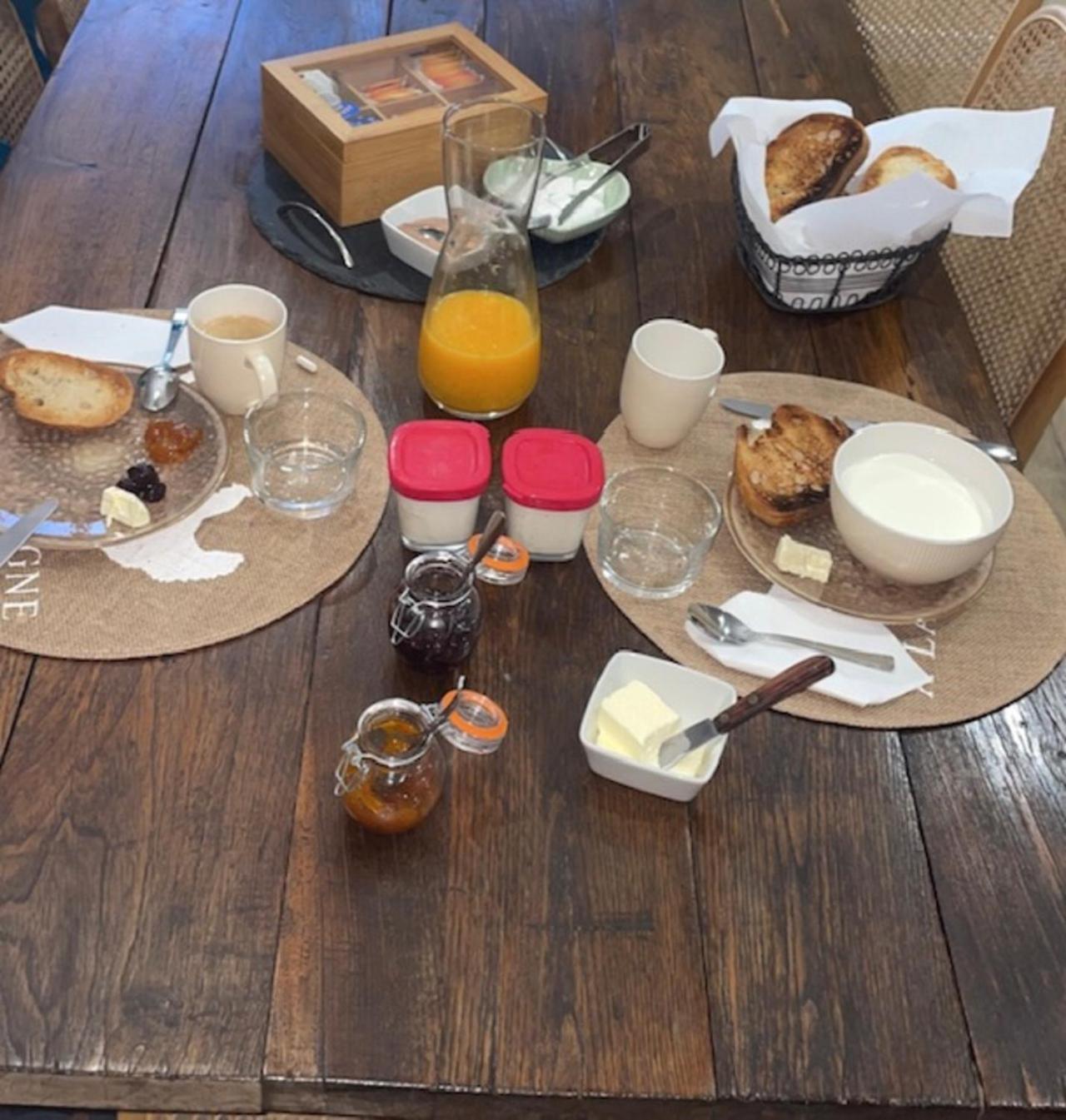 La Grange Du Contoures Acomodação com café da manhã Castanet  Exterior foto